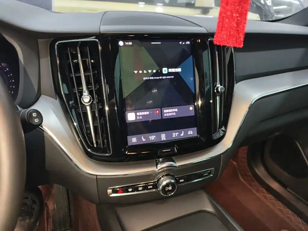 Volvo XC60 — миниатюра 13