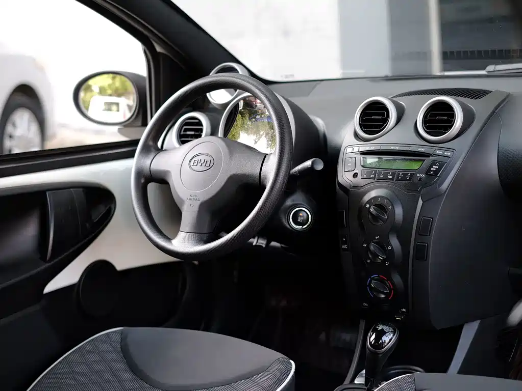BYD F0 — миниатюра 32