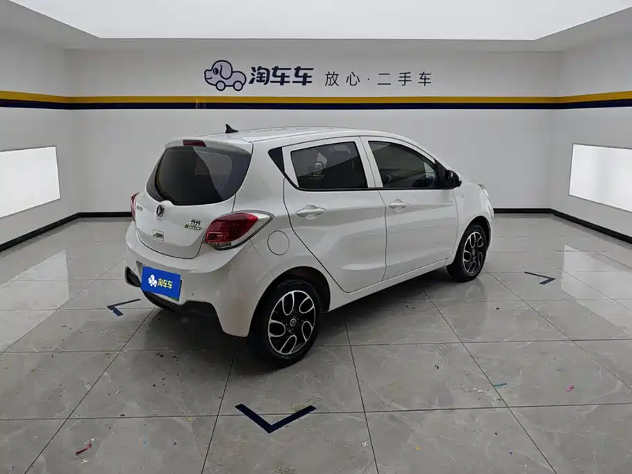 Changan Benben E-Star — миниатюра 3