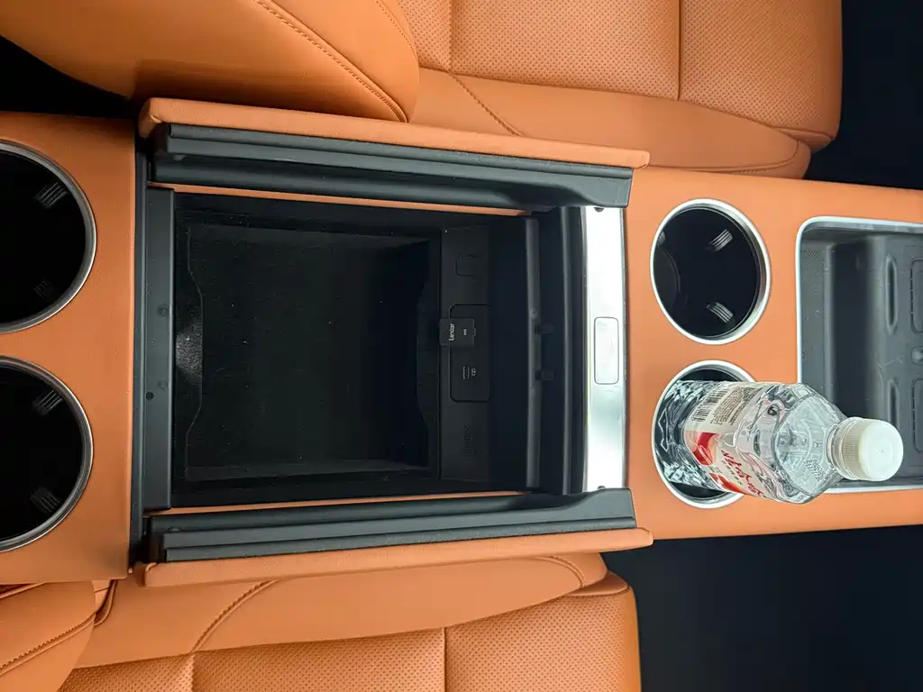 Li Auto Li L8 — миниатюра 14