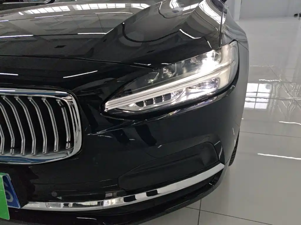 Volvo S90 — миниатюра 24