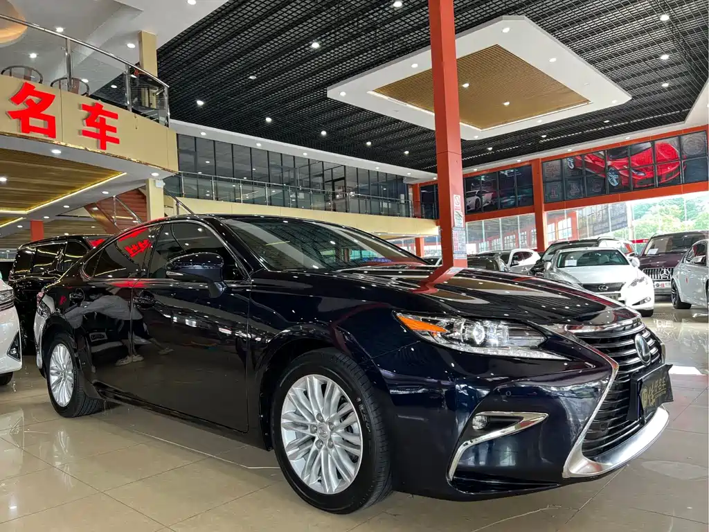 Lexus ES — миниатюра 3