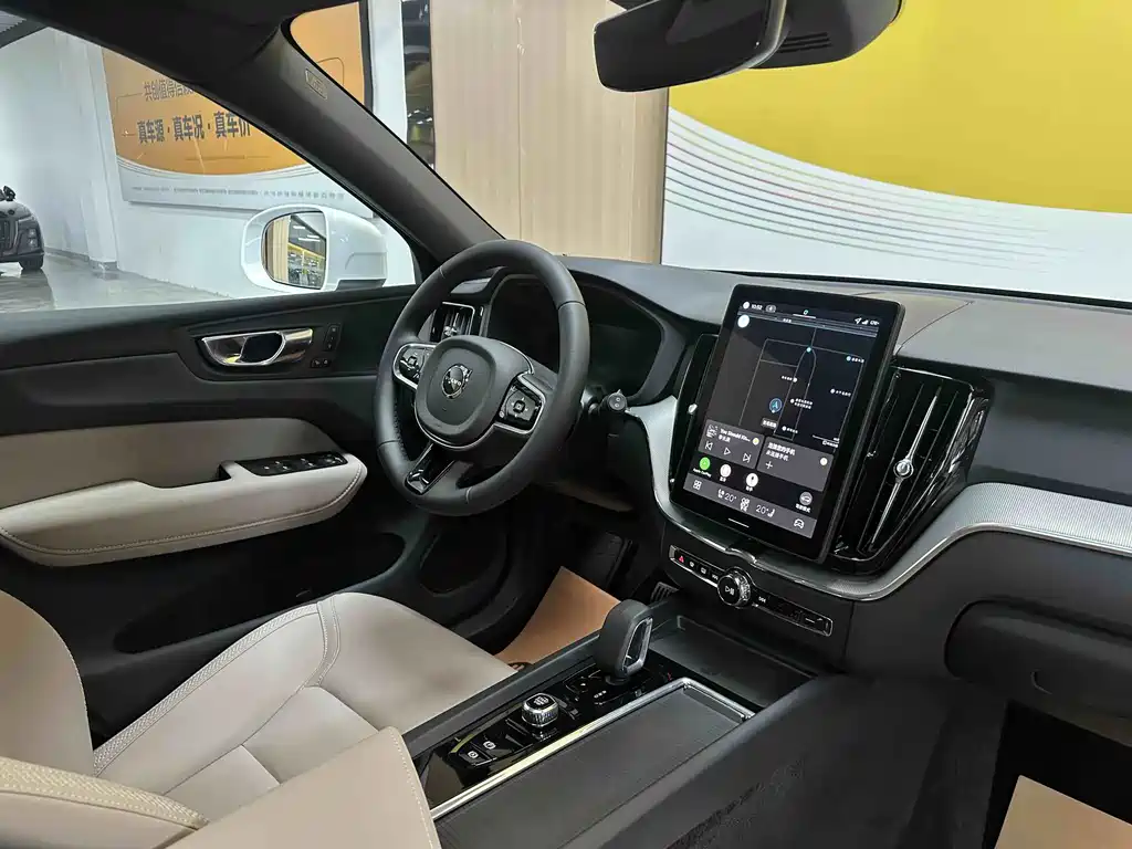 Volvo XC60 — миниатюра 10