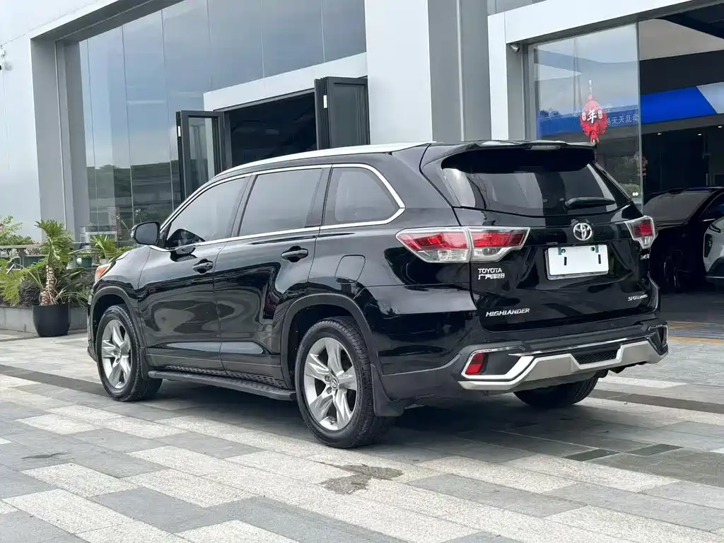 Toyota Highlander — миниатюра 21