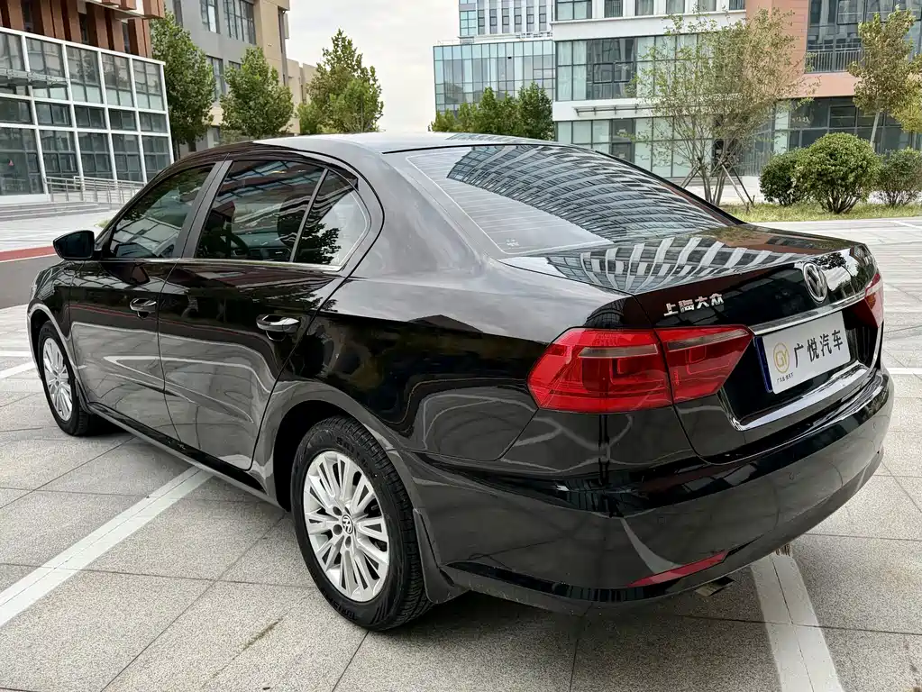 Volkswagen Lavida — миниатюра 7
