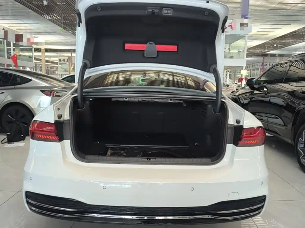 Audi A7L — миниатюра 19