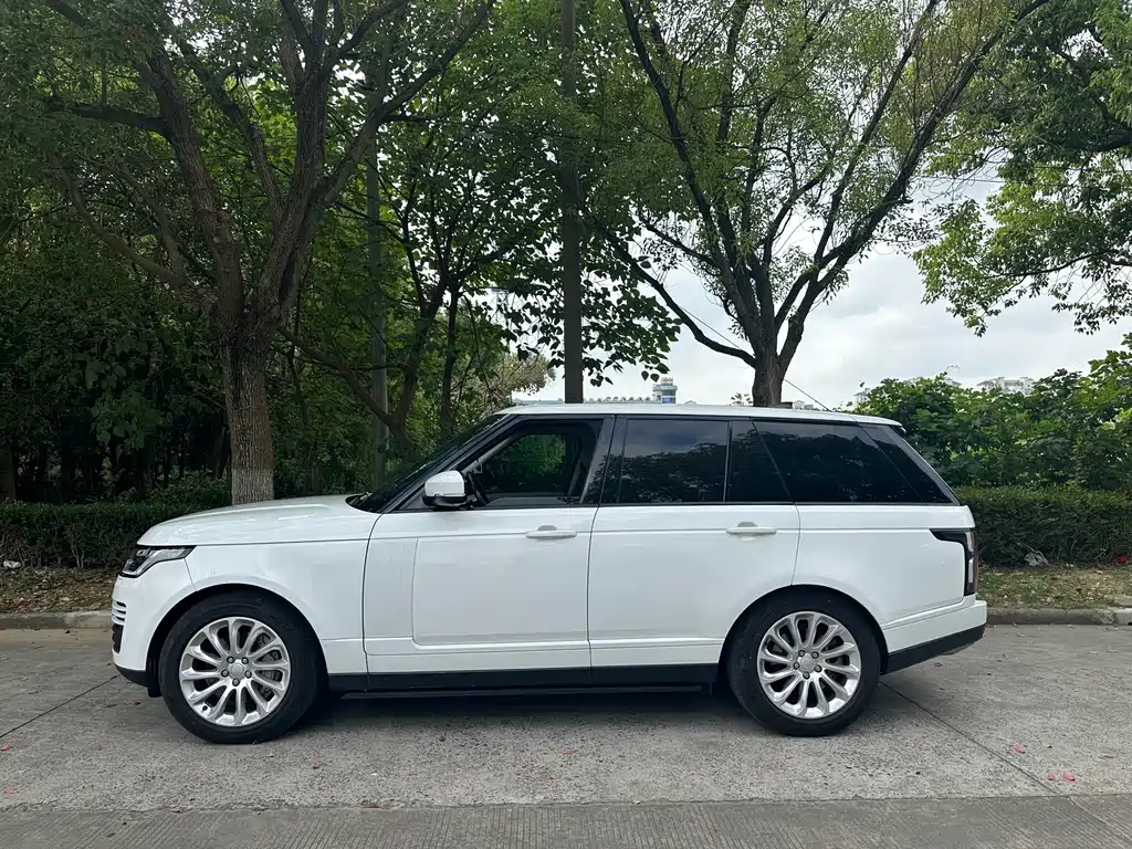 Land Rover Range Rover — миниатюра 7