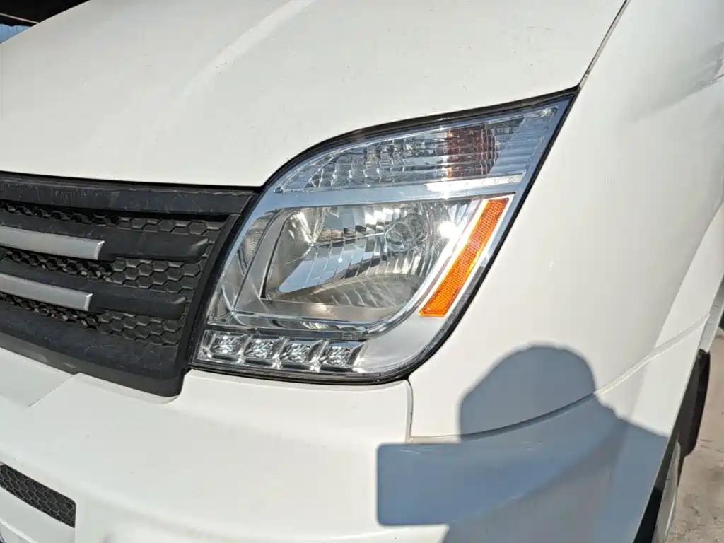 Maxus V80 — миниатюра 24