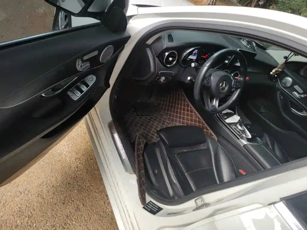 Mercedes-Benz C-Class — миниатюра 14