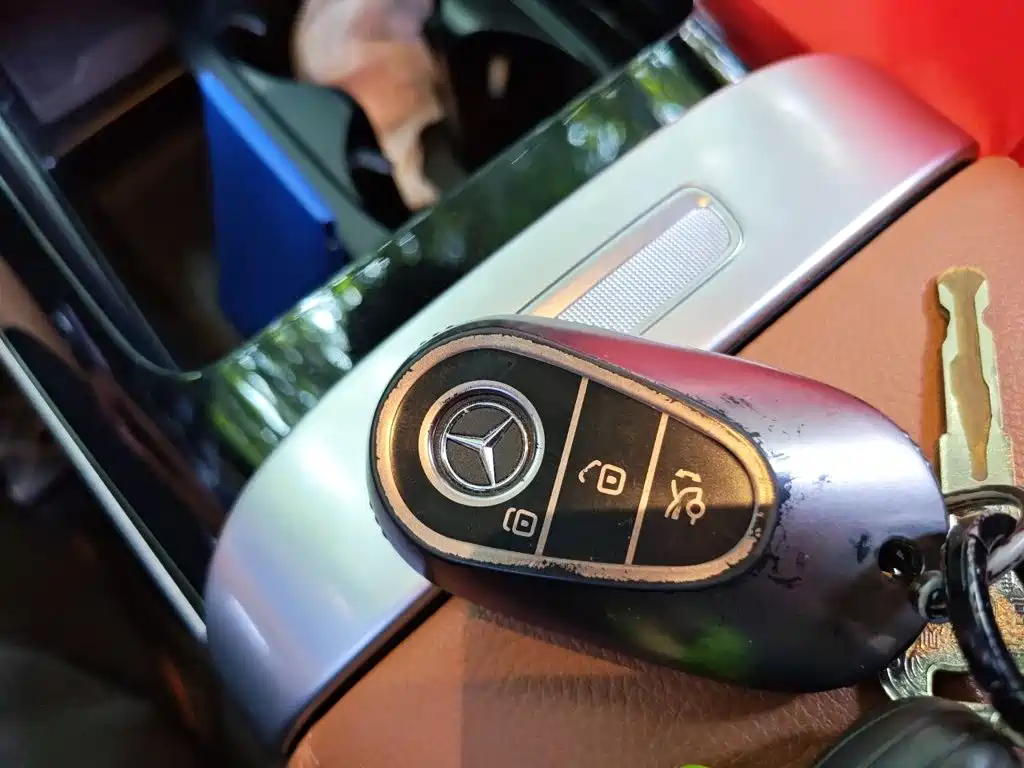 Mercedes-Benz C-Class — миниатюра 12