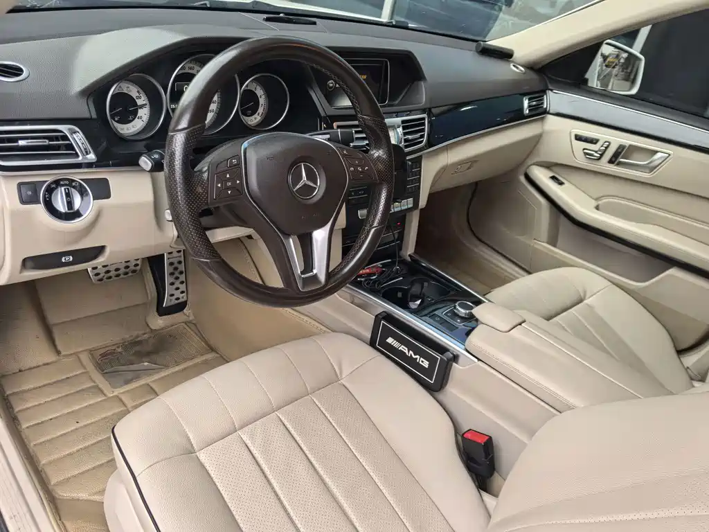 Mercedes-Benz E-Class — миниатюра 7