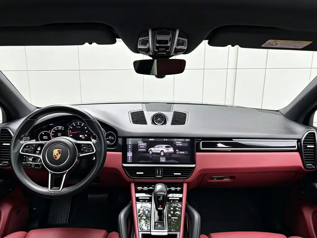 Porsche Cayenne — миниатюра 6