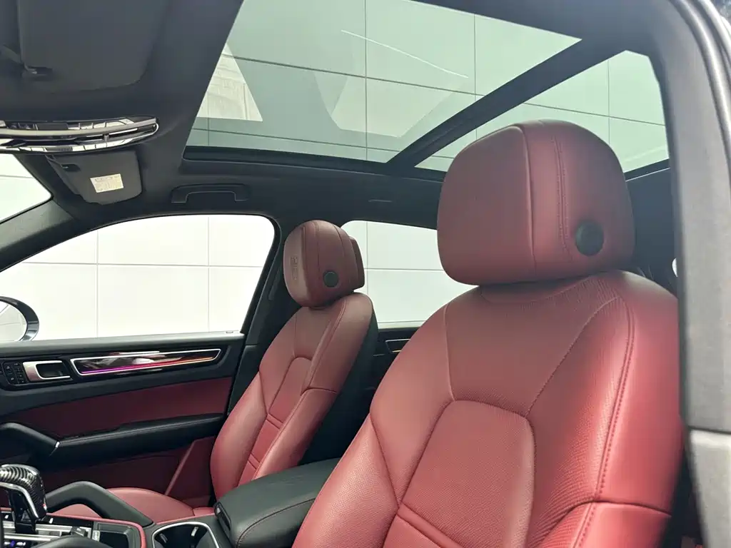 Porsche Cayenne — миниатюра 21