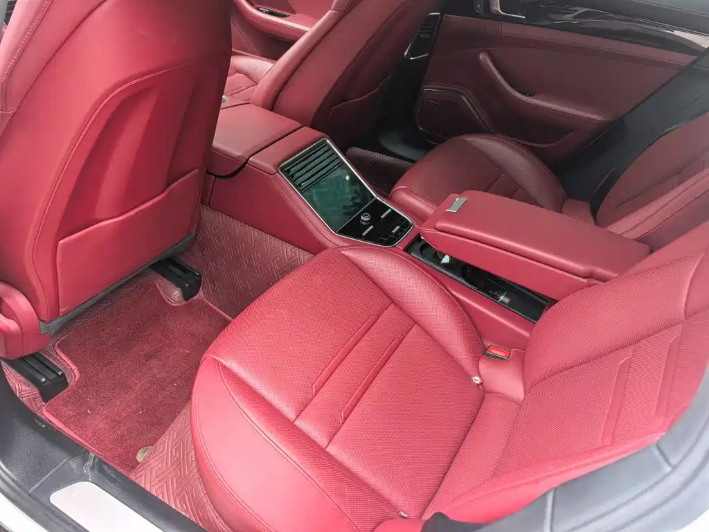 Porsche Panamera — миниатюра 6