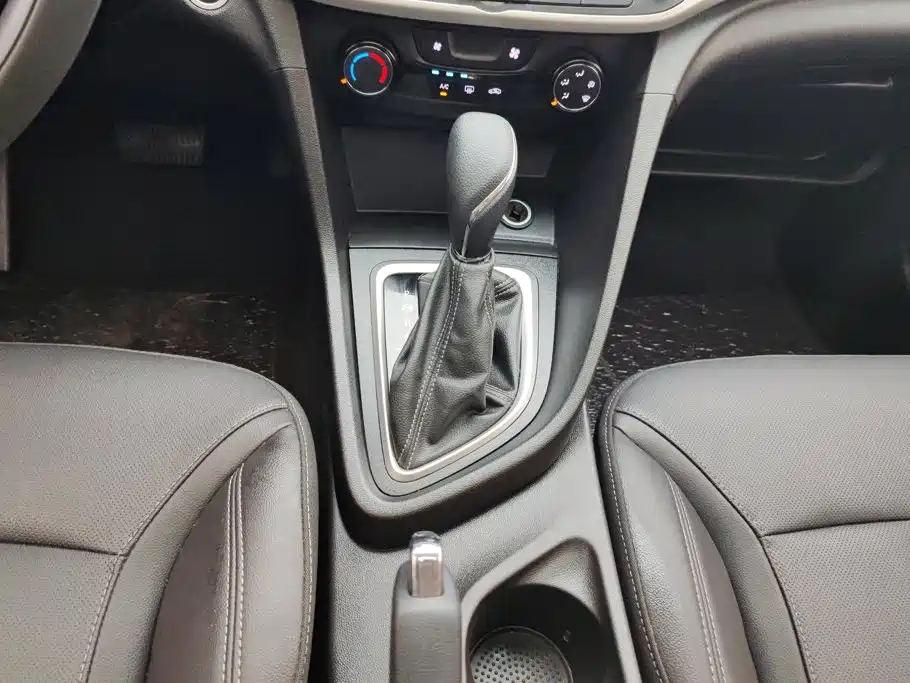 Buick Excelle — миниатюра 16