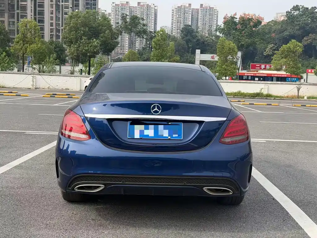 Mercedes-Benz C-Class — миниатюра 13