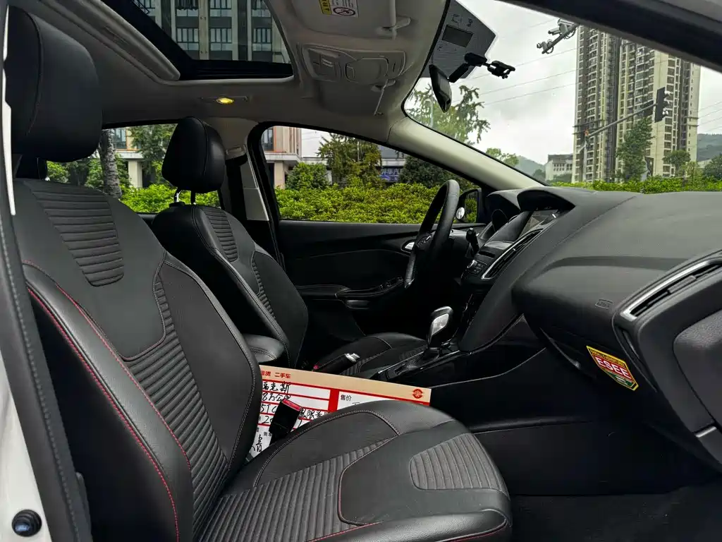 Ford Focus — миниатюра 9