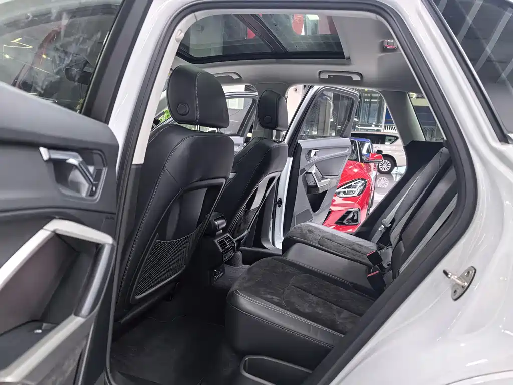 Audi Q3 — миниатюра 7