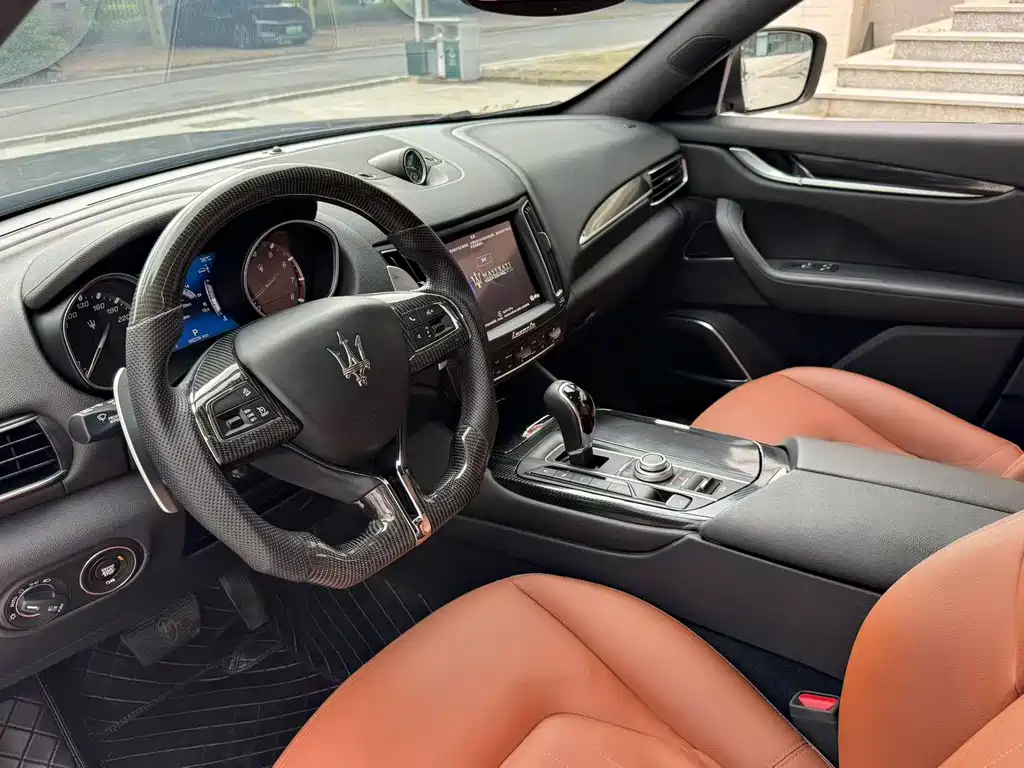 Maserati Levante — миниатюра 8