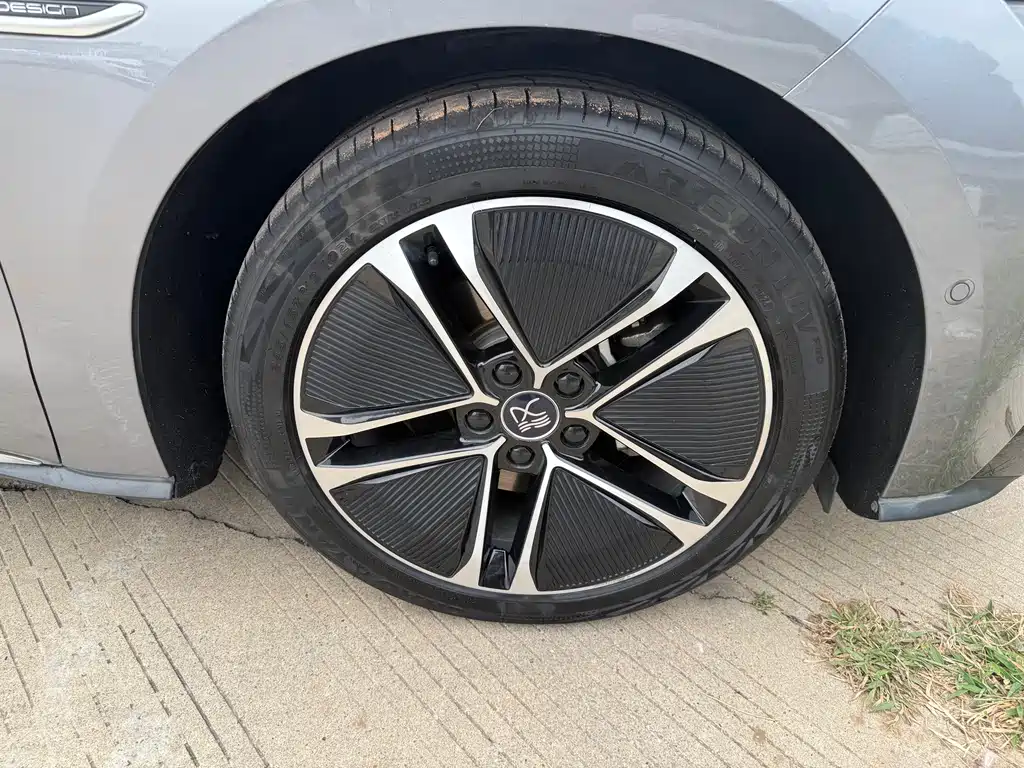 BYD Han — миниатюра 10