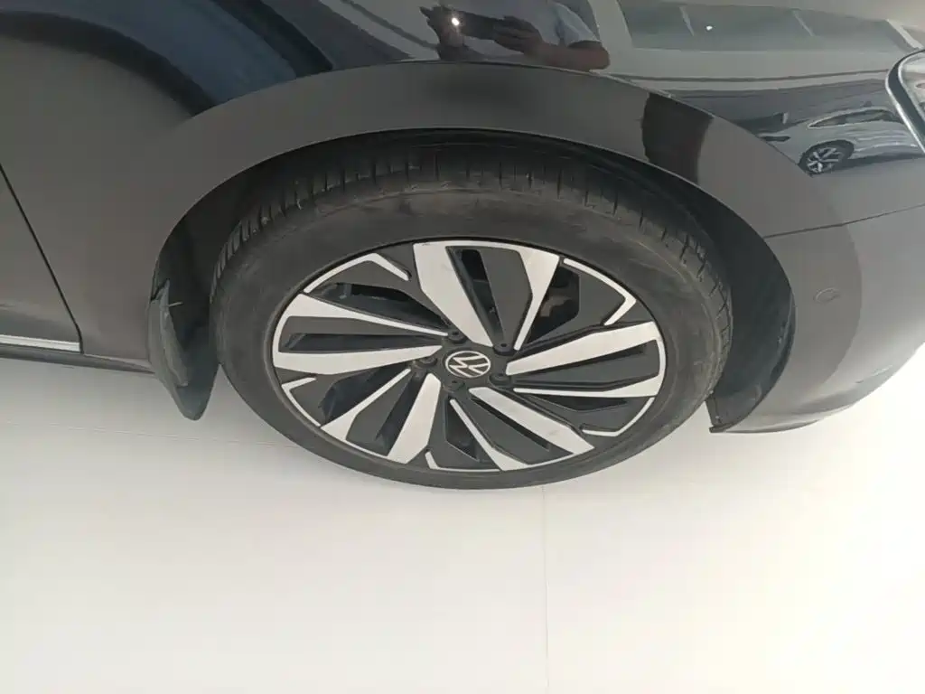 Volkswagen Passat — миниатюра 12