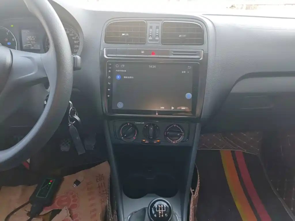 Volkswagen Polo — миниатюра 13