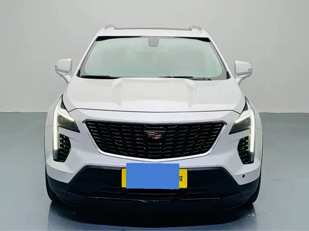 CADILLAC XT4