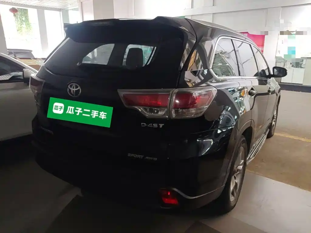 Toyota Highlander — миниатюра 7