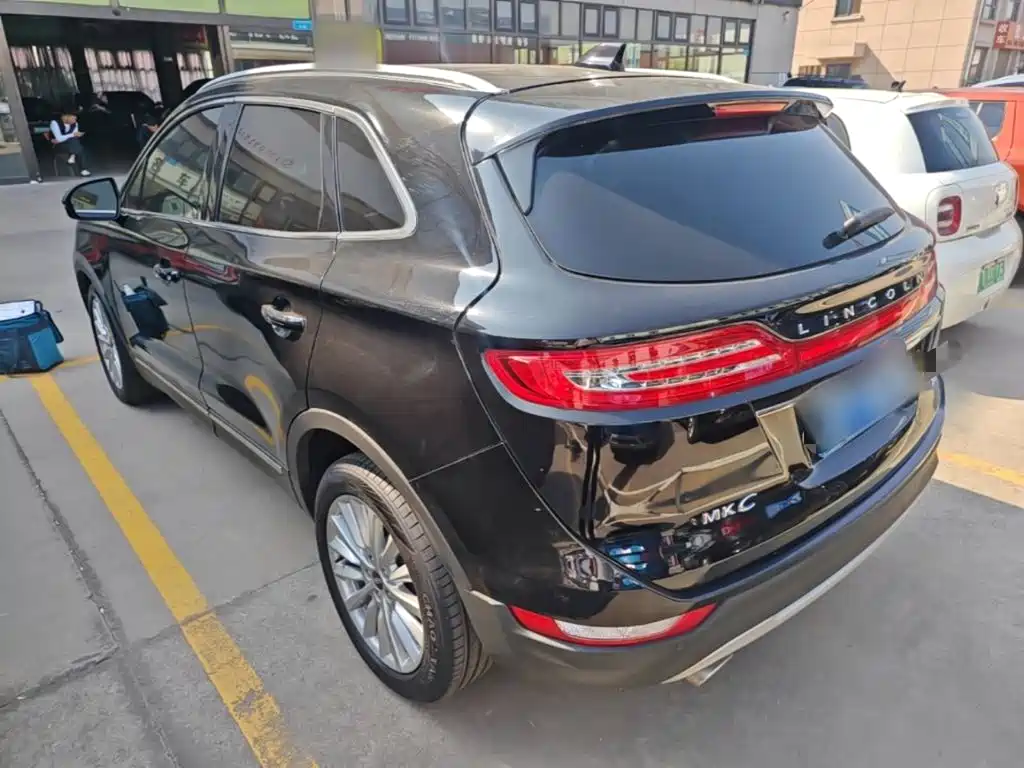 Lincoln MKC — миниатюра 23