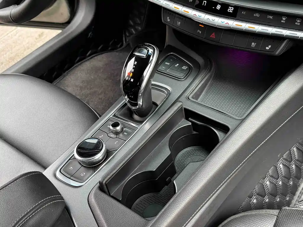 Cadillac CT5 — миниатюра 20