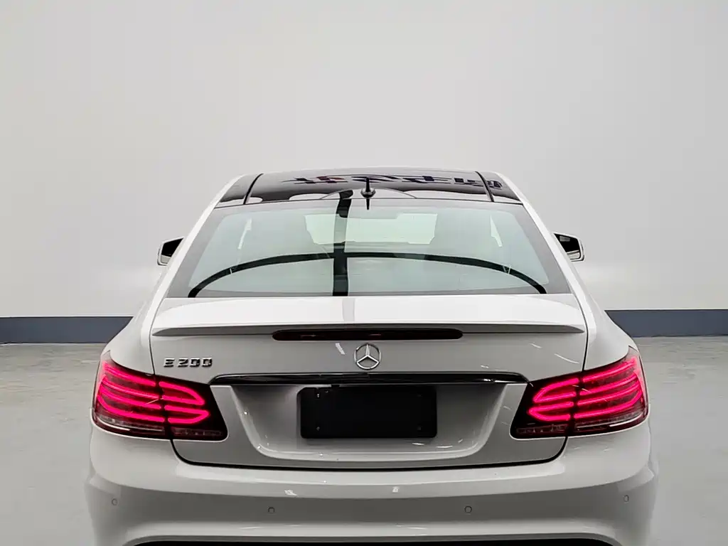 Mercedes-Benz E-Class (Import) — миниатюра 25