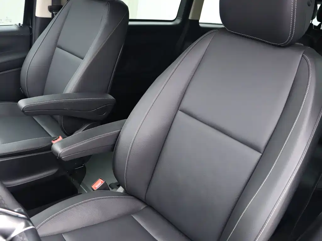 Mercedes-Benz Vito — миниатюра 7