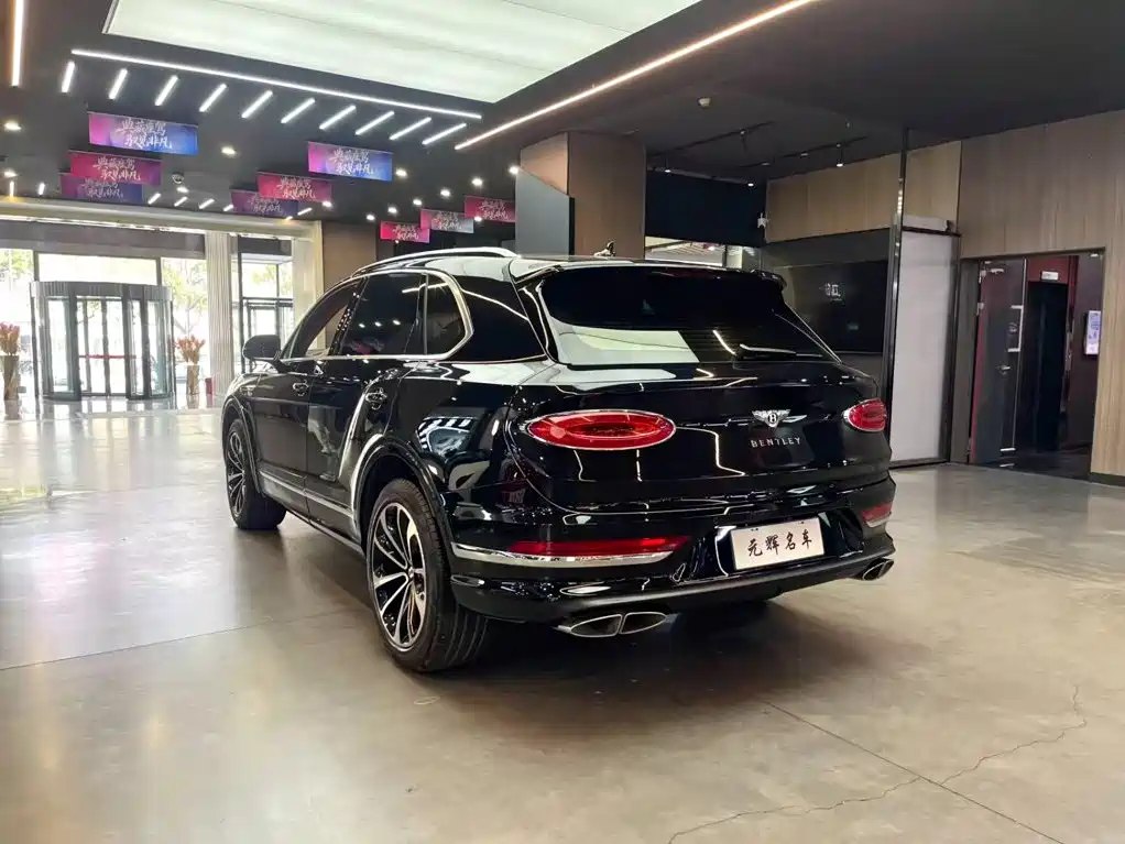 Bentley Bentayga — миниатюра 17