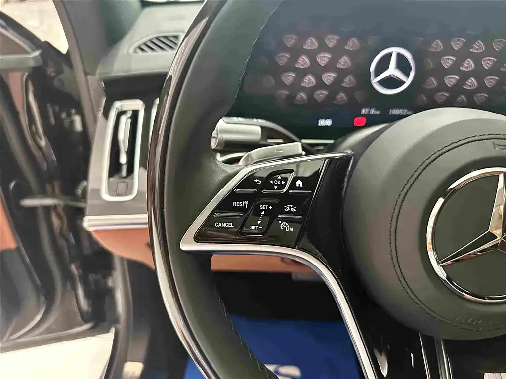 Mercedes-Benz S-Class — миниатюра 8