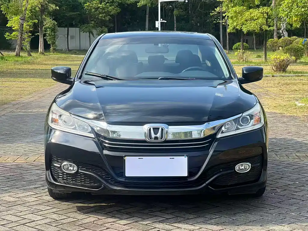 Honda Accord — миниатюра 2