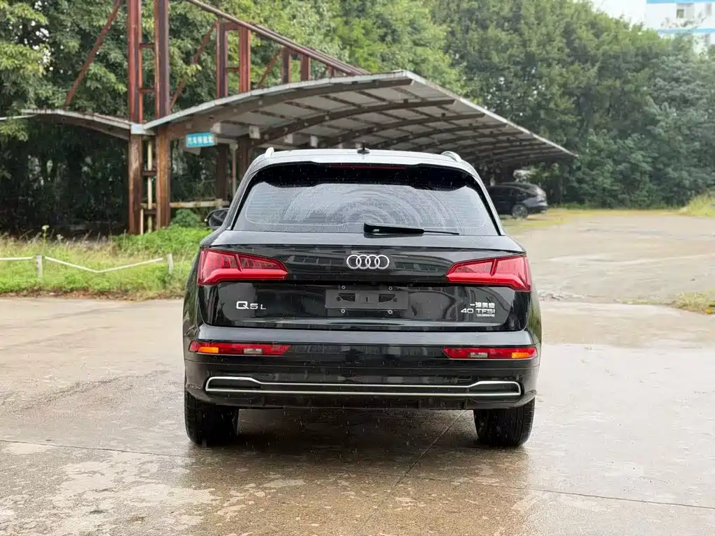 Audi Q5L — миниатюра 5