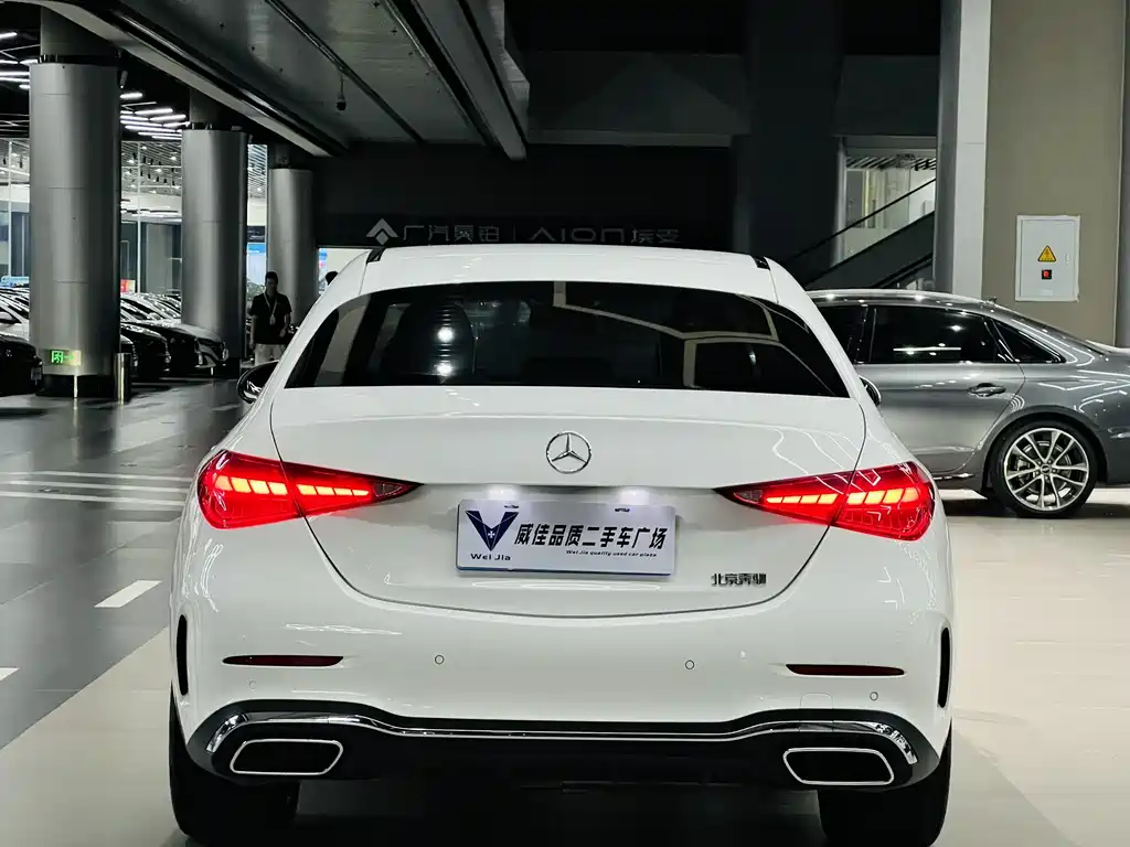 Mercedes-Benz C-Class — миниатюра 8