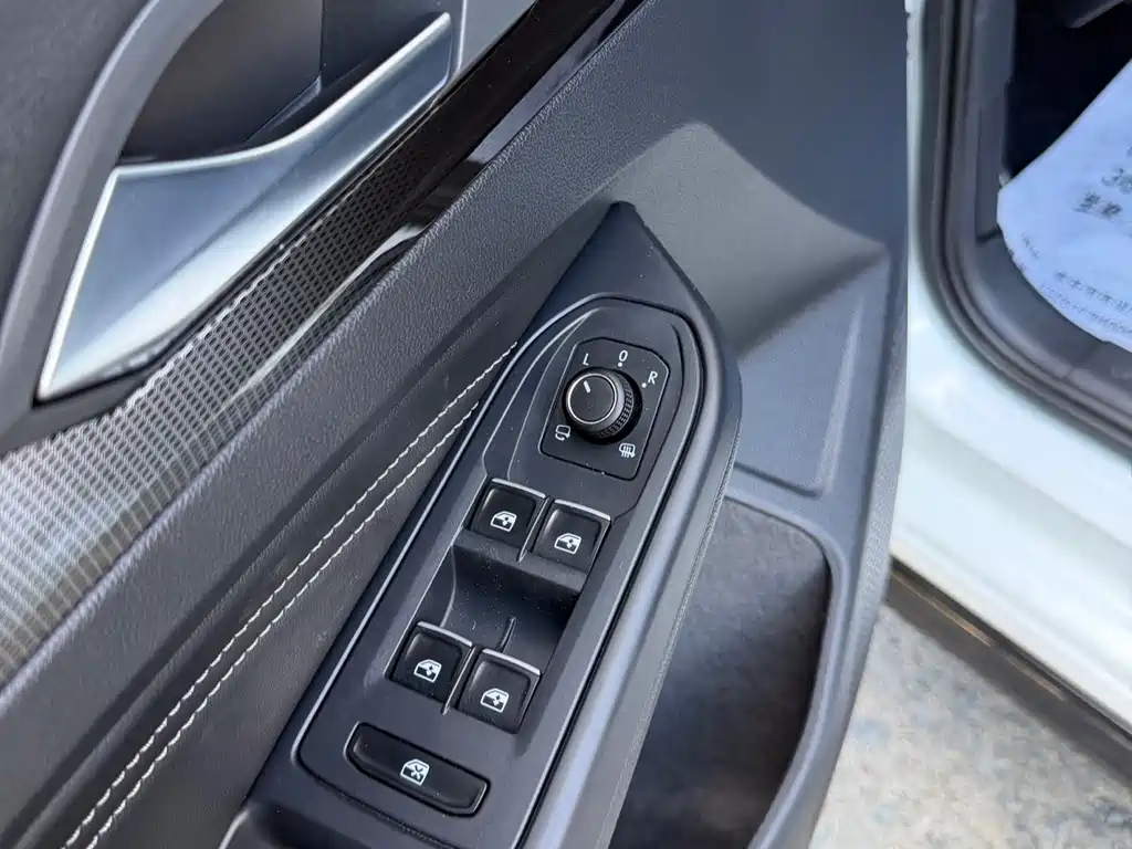 Volkswagen Golf — миниатюра 17