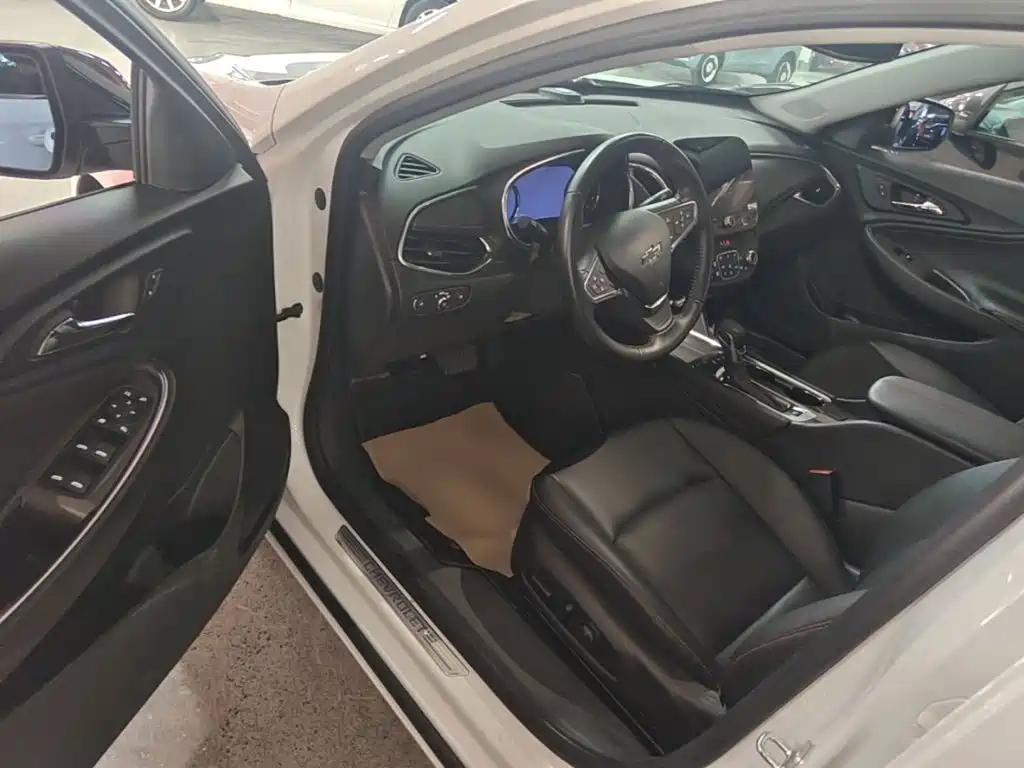 Chevrolet Malibu XL — миниатюра 16