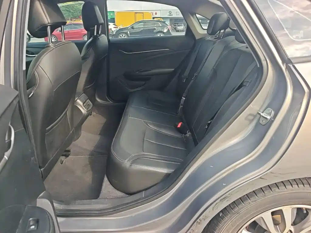 Buick Excelle — миниатюра 17