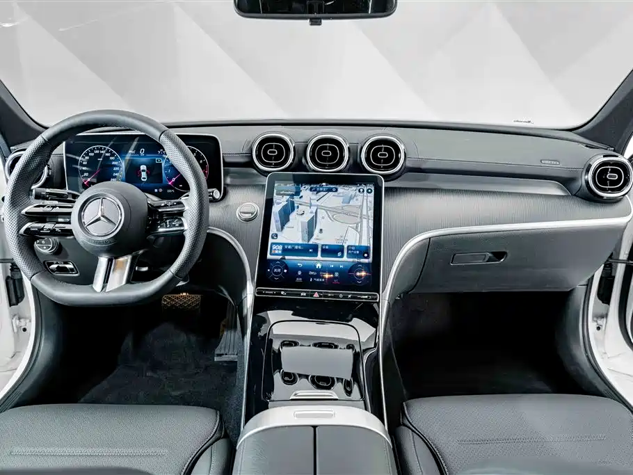 Mercedes-Benz C-Class — миниатюра 10