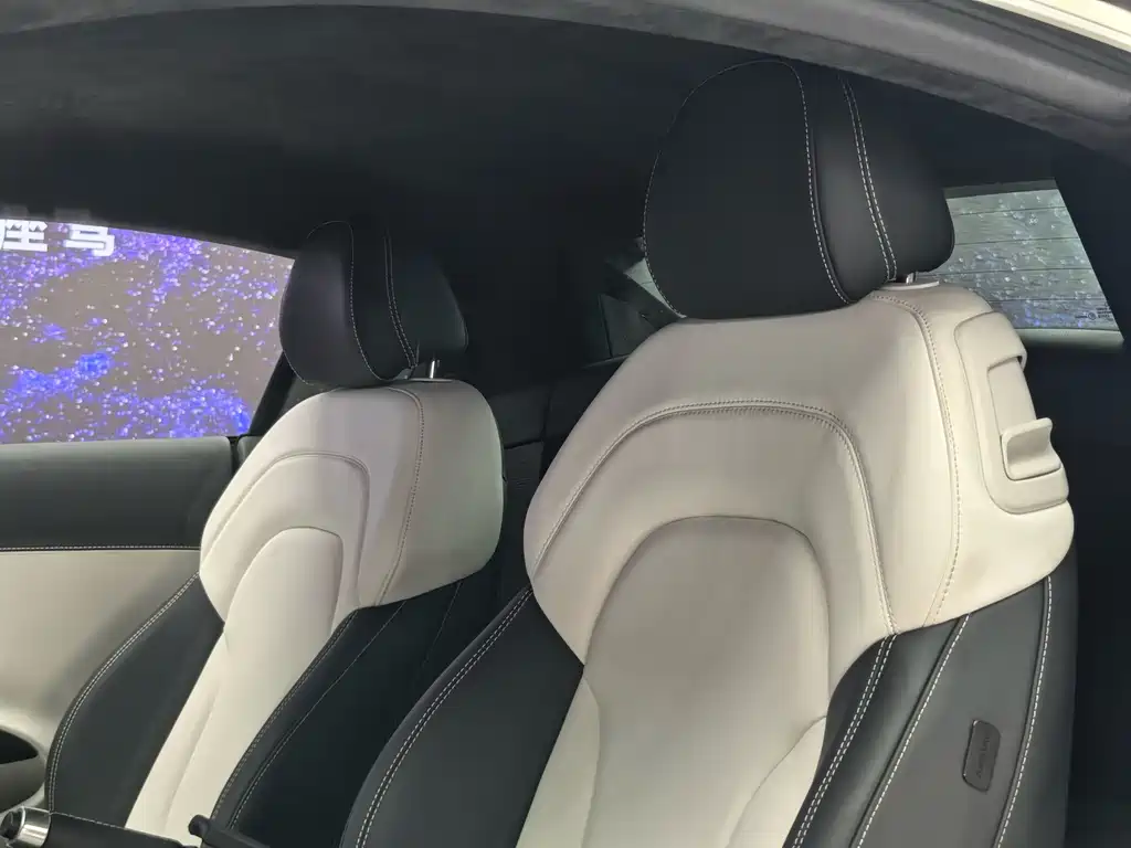 Audi R8 — миниатюра 30