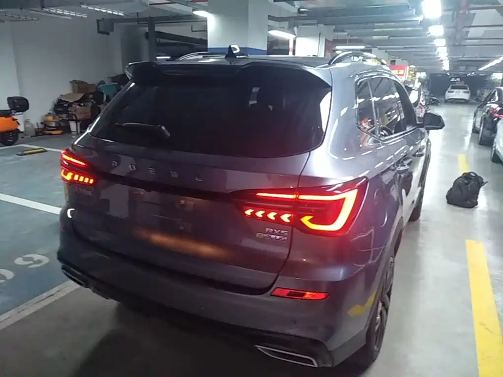 Roewe RX5 New Energy — миниатюра 7