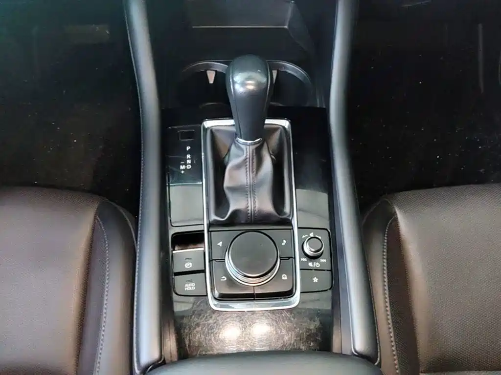 Mazda 3 Axela — миниатюра 14
