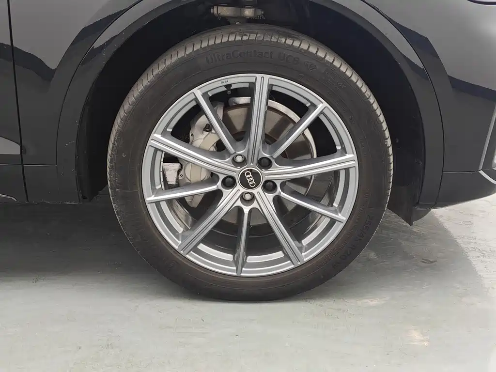 Audi Q5L — миниатюра 28