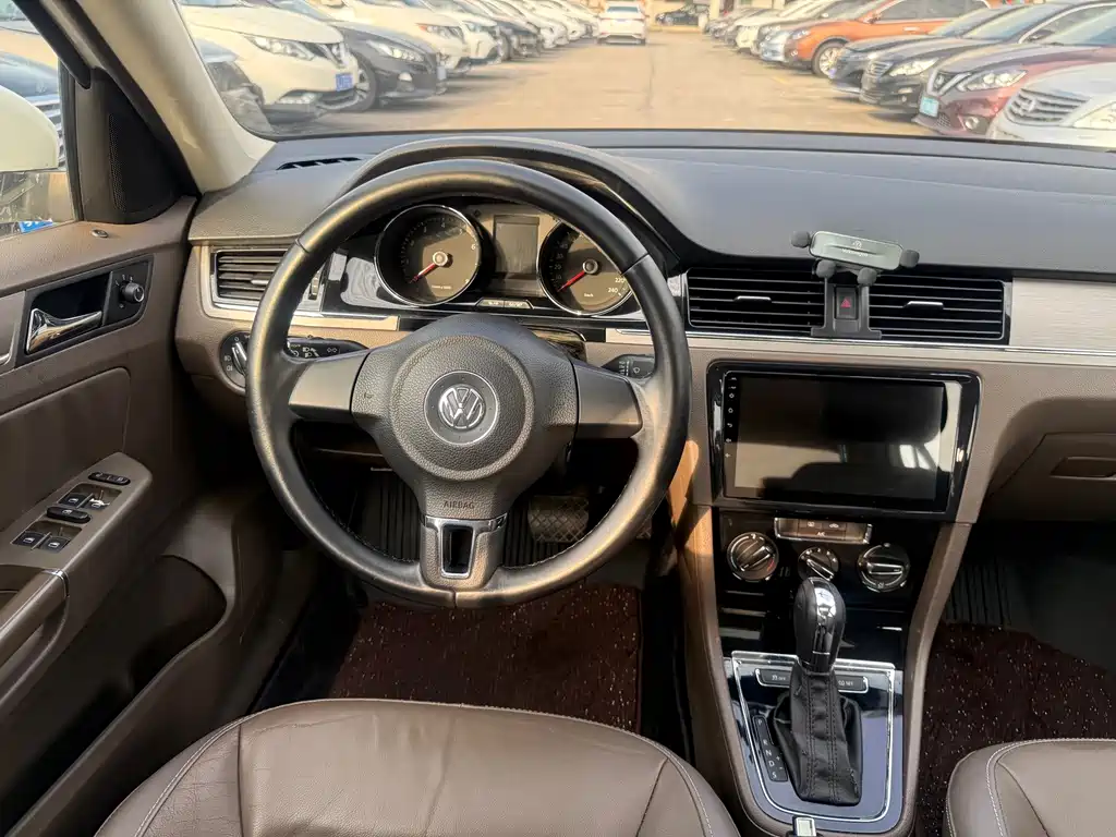 Volkswagen Bora — миниатюра 8