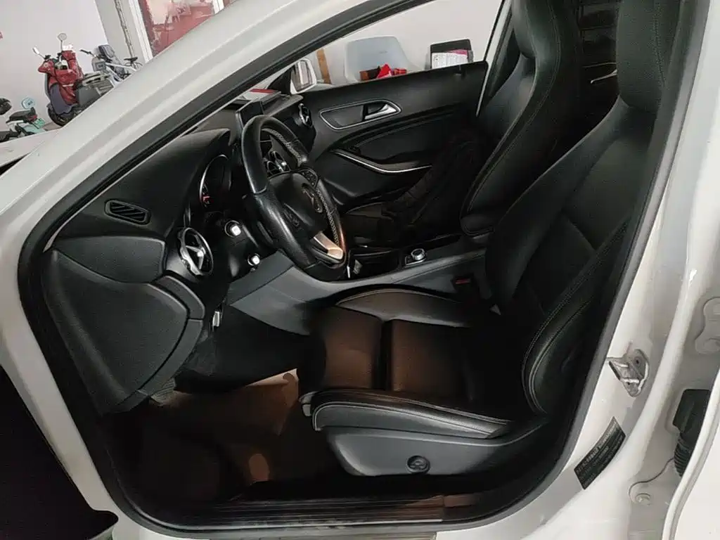 Mercedes-Benz GLA — миниатюра 15