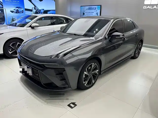 2022 Lynk & Co 03