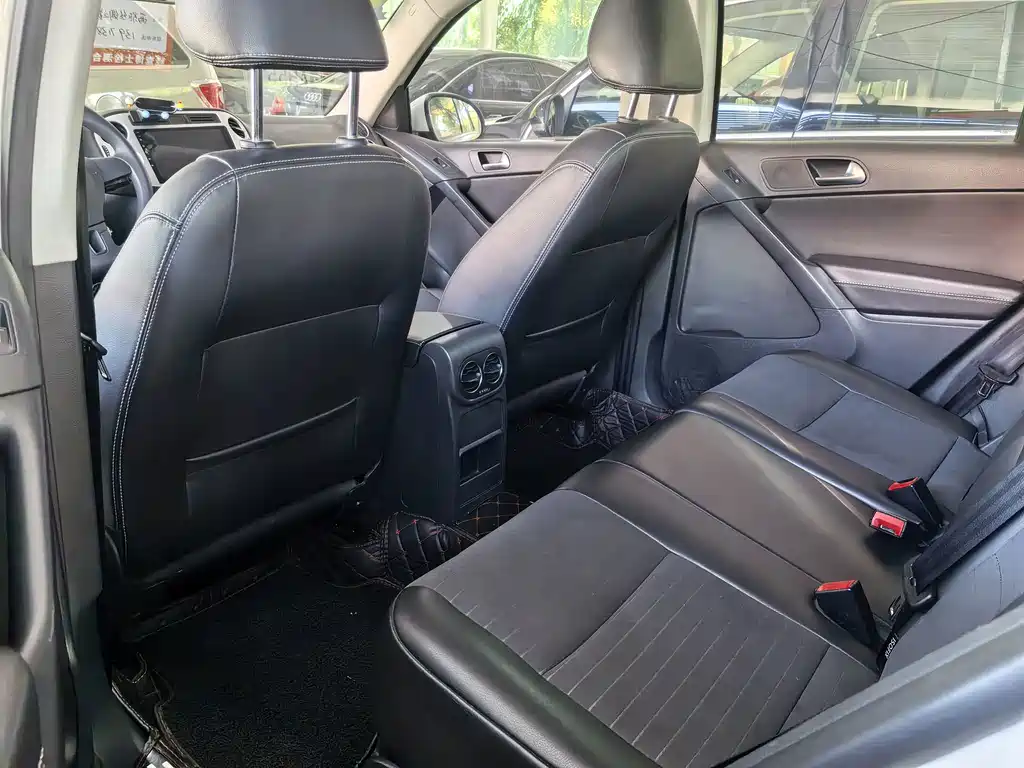 Volkswagen Tiguan — миниатюра 8