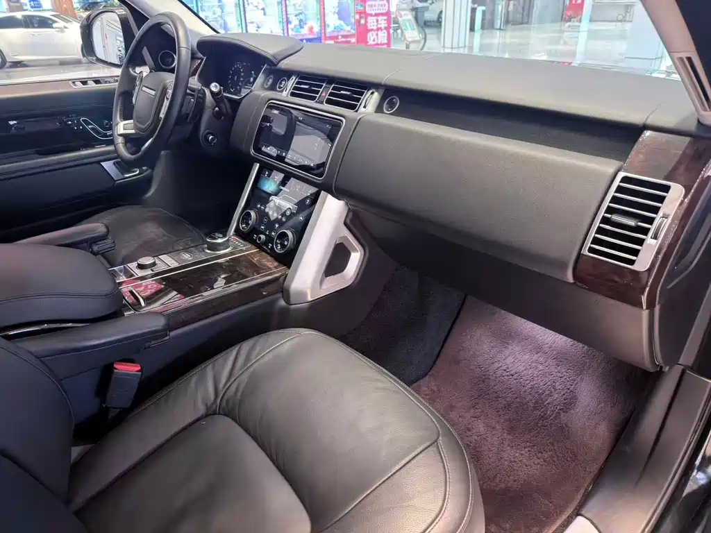 Land Rover Range Rover — миниатюра 16